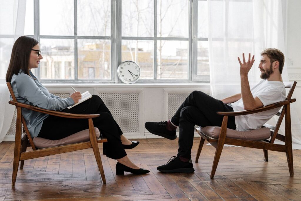Crise professionnelle : accompagner salariés et dirigeants quand le travail devient une épreuve